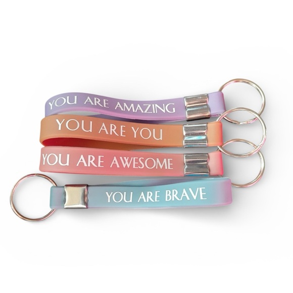 Rainbow 12pcs Buyer Appreciation Bundle Keychain Notebooks Pens - Picture 4 of 7